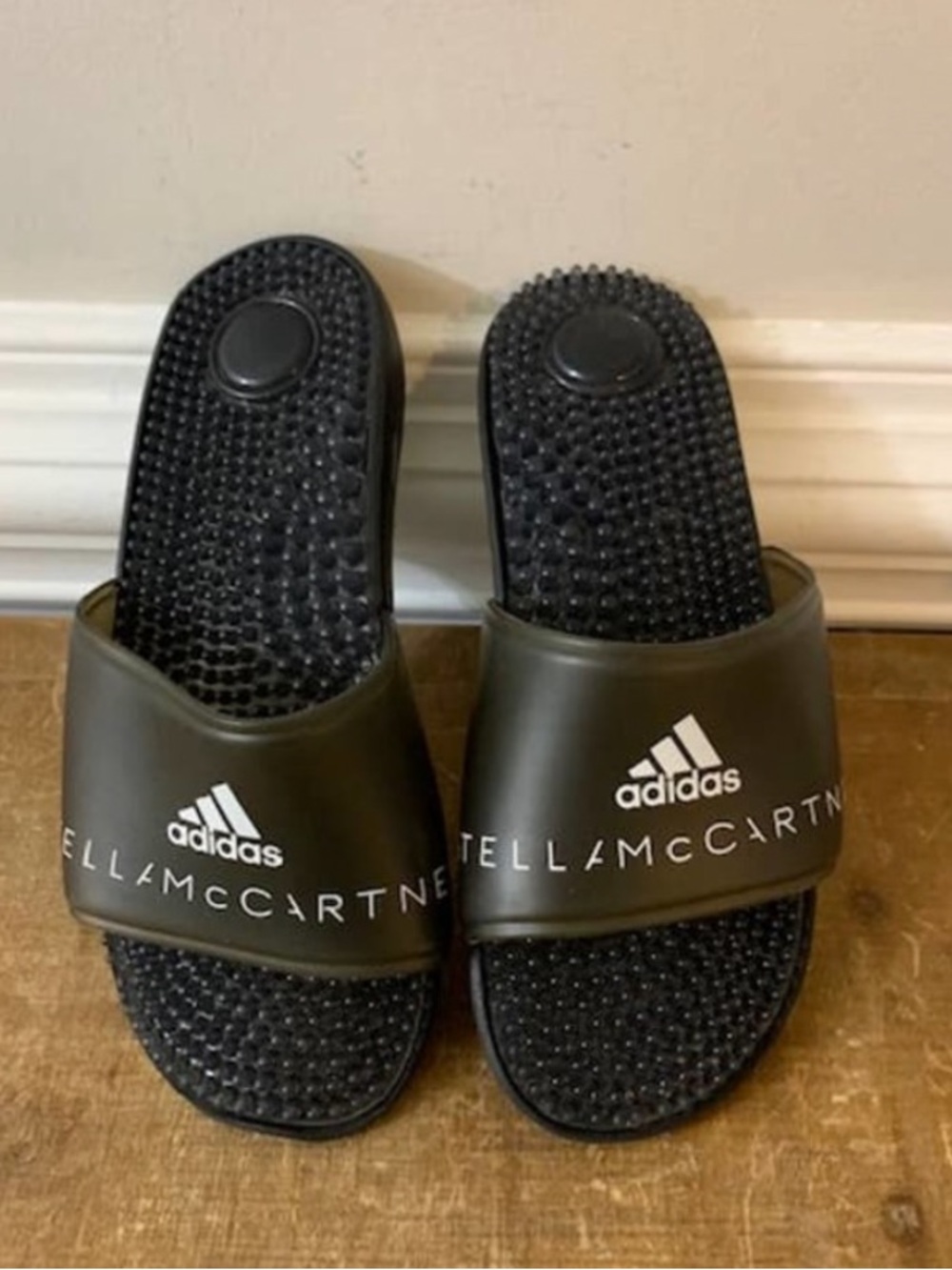 Stella McCartney x Adidas Gray/Black Slide Sandals Adissage Massage Sole